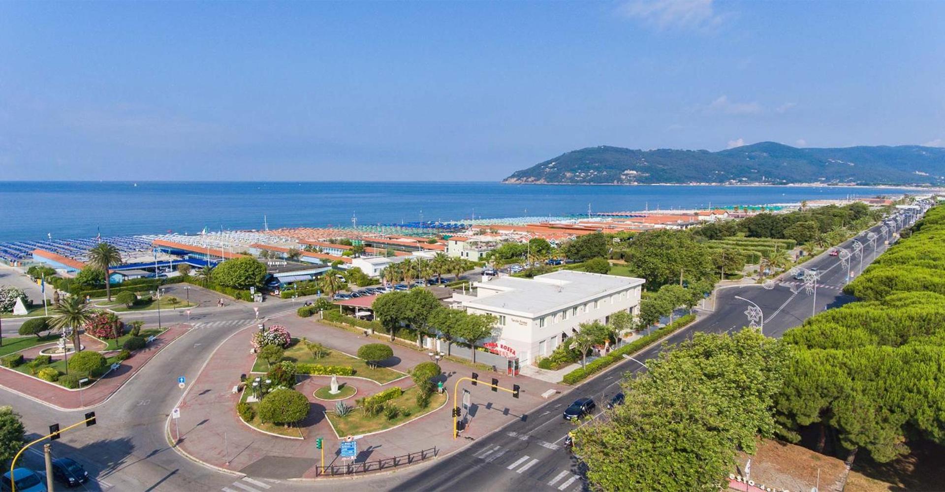 Hotel Tenda Rossa 마리나 디 카라라 외부 사진